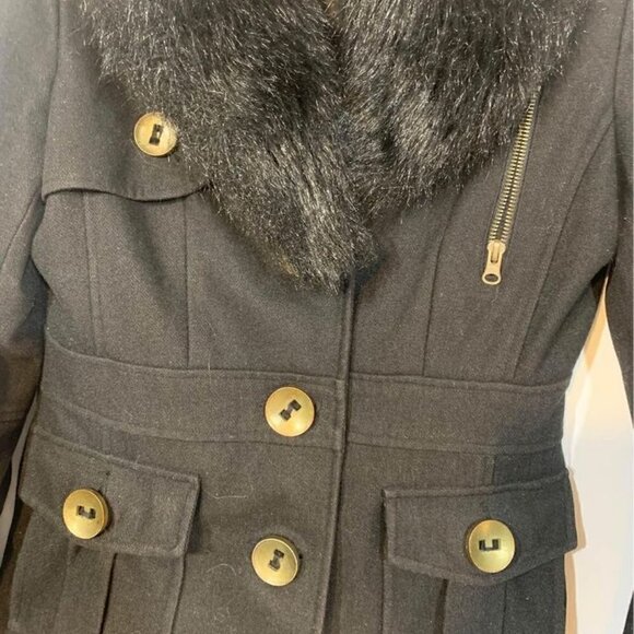 Copy - ♠️Woman’s Medium military style peacoat. Removable fur. Black/gold. - Picture 3 of 6